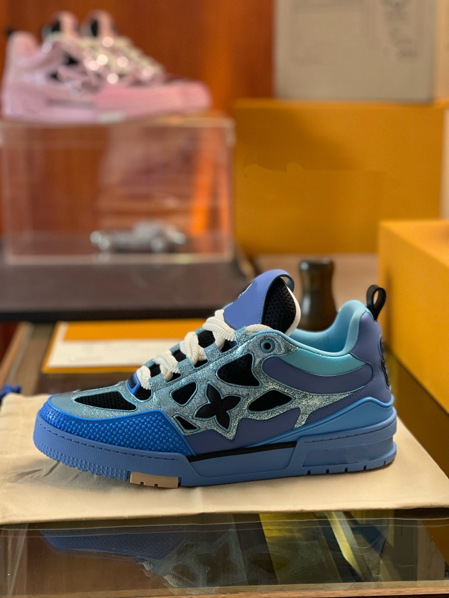 Tênis de luxo LV exclusivo