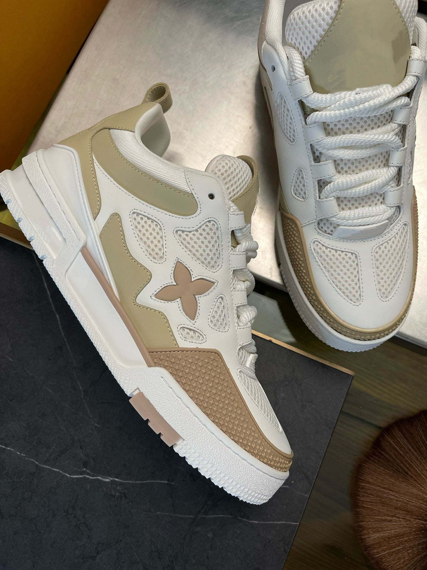 Tênis de luxo LV exclusivo